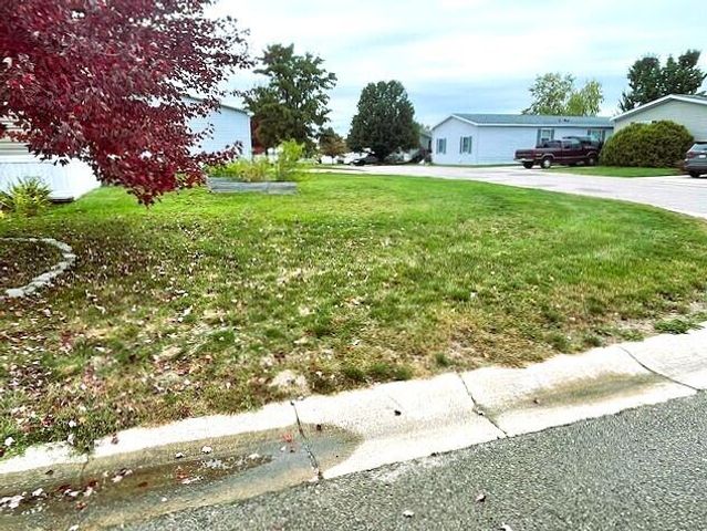 7204 E Grand River Avenue 60, Portland, MI 48875