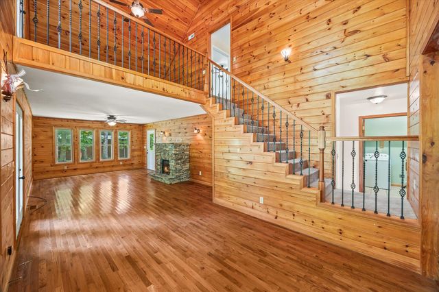 150 Bear Paw Road, Albany, KY 42602