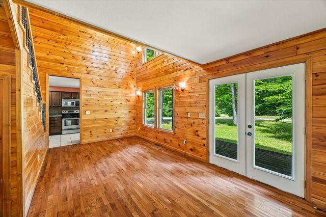 150 Bear Paw Road, Albany, KY 42602