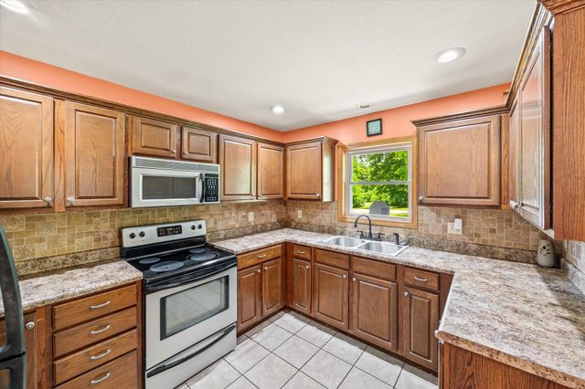 150 Bear Paw Road, Albany, KY 42602