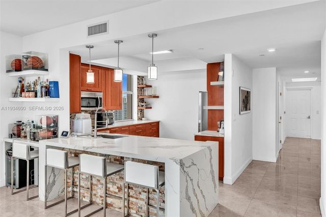 3340 NE 190th St 1109, Aventura, FL 33180