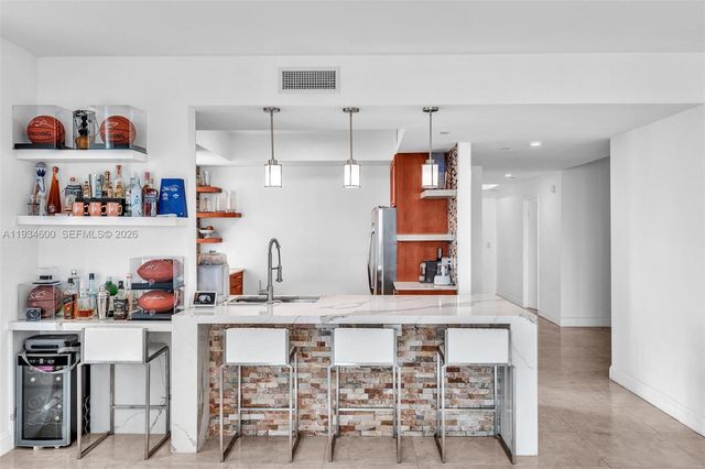 3340 NE 190th St 1109, Aventura, FL 33180