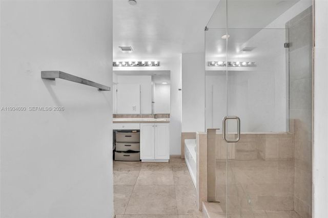 3340 NE 190th St 1109, Aventura, FL 33180