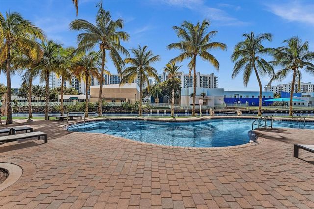 3340 NE 190th St 1109, Aventura, FL 33180