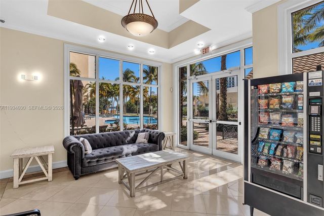 3340 NE 190th St 1109, Aventura, FL 33180