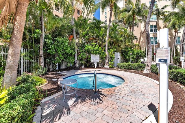 3340 NE 190th St 1109, Aventura, FL 33180