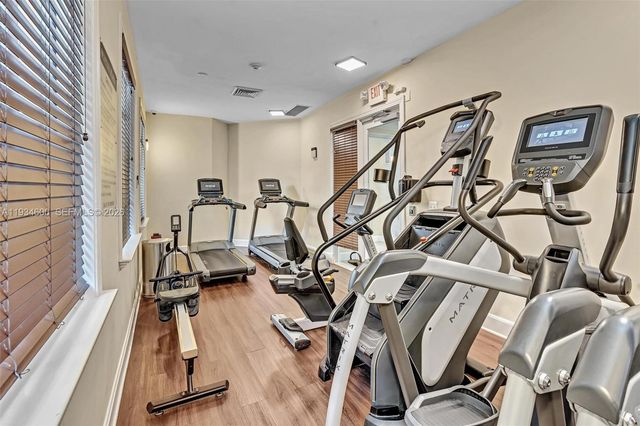 3340 NE 190th St 1109, Aventura, FL 33180