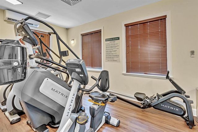 3340 NE 190th St 1109, Aventura, FL 33180