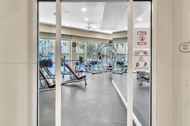 3340 NE 190th St 1109, Aventura, FL 33180