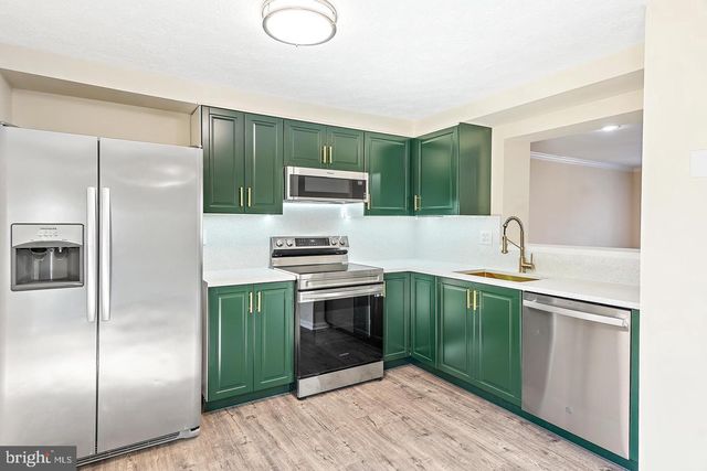 377 VALIANT CIR, Glen Burnie, MD 21061