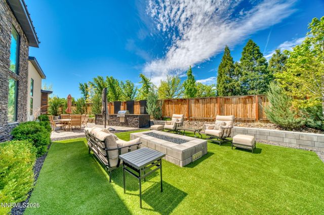 6141 Triple Crown Drive, Reno, NV 89509