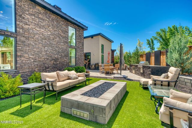 6141 Triple Crown Drive, Reno, NV 89509