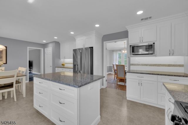 456 Steeplechase Ln, Bridgewater Twp., NJ 08807