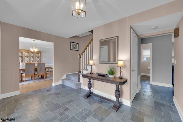 456 Steeplechase Ln, Bridgewater Twp., NJ 08807