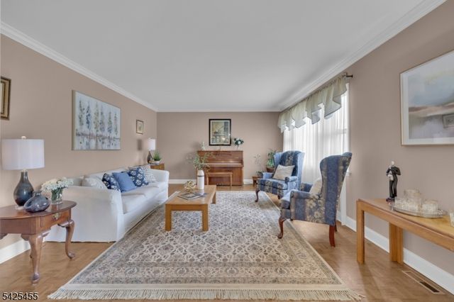 456 Steeplechase Ln, Bridgewater Twp., NJ 08807