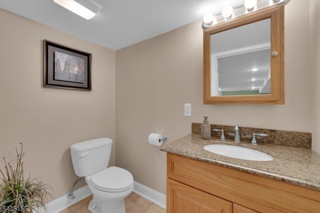 456 Steeplechase Ln, Bridgewater Twp., NJ 08807