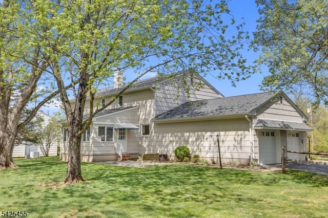 456 Steeplechase Ln, Bridgewater Twp., NJ 08807