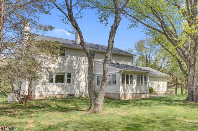 456 Steeplechase Ln, Bridgewater Twp., NJ 08807