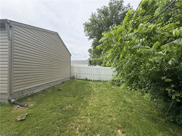 1806 Kennedy Drive, Wickliffe, OH 44092