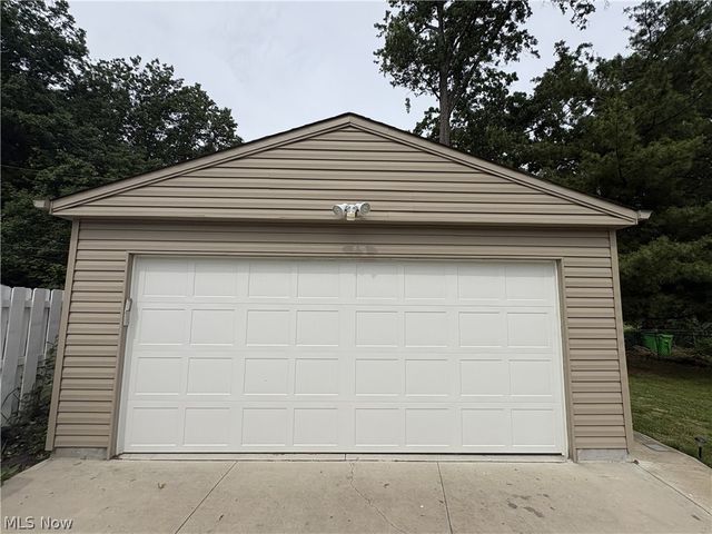 1806 Kennedy Drive, Wickliffe, OH 44092