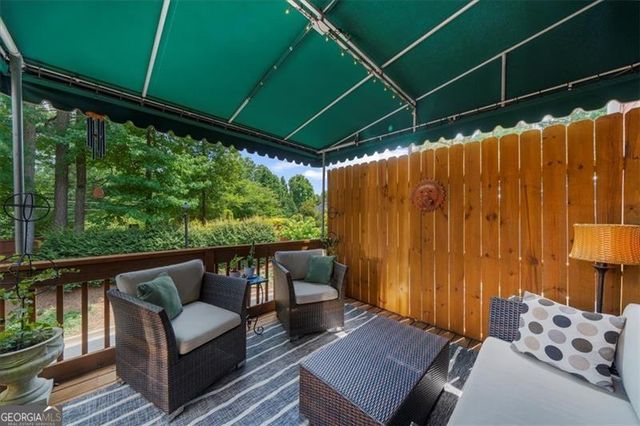 4392 Paces Point Circle SE, Smyrna, GA 30080