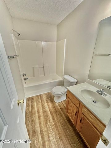 319 Bracken Place, Jacksonville, NC 28540
