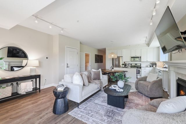 3970 Wooddale Avenue S 202D, Saint Louis Park, MN 55416