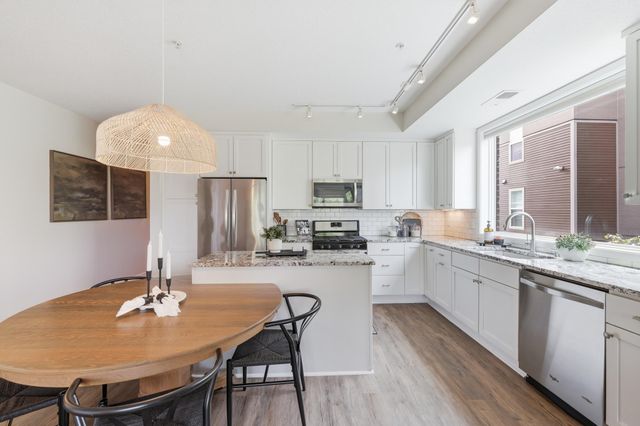 3970 Wooddale Avenue S 202D, Saint Louis Park, MN 55416
