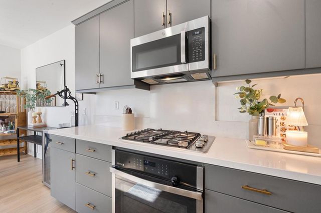 76321 Oxford Lane, Palm Desert, CA 92211