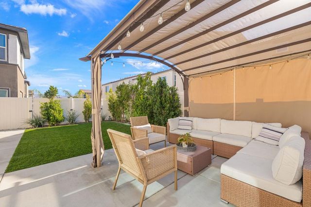 76321 Oxford Lane, Palm Desert, CA 92211