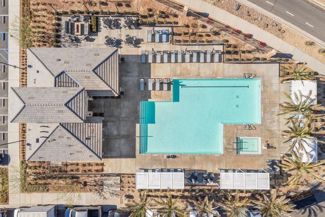 76321 Oxford Lane, Palm Desert, CA 92211