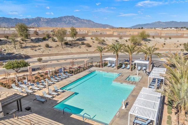 76321 Oxford Lane, Palm Desert, CA 92211