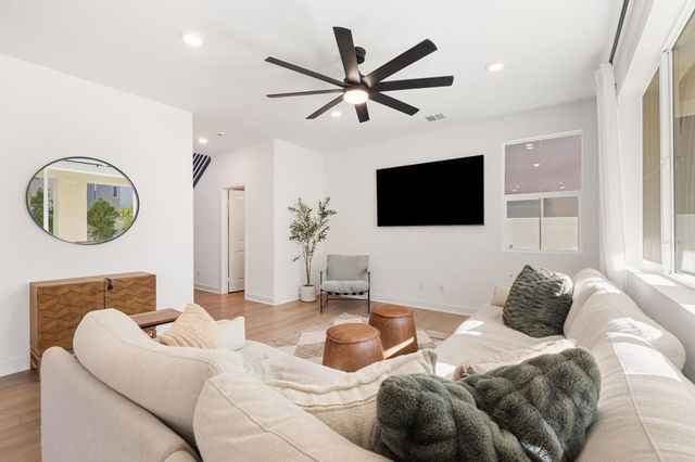 76321 Oxford Lane, Palm Desert, CA 92211