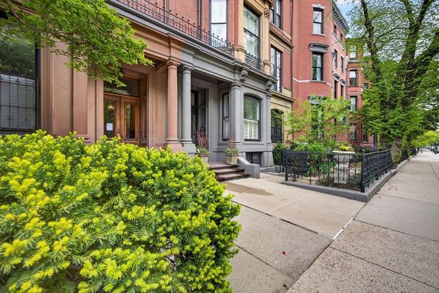 261 Commonwealth Ave 8, Boston, MA 02116