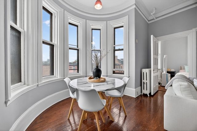 261 Commonwealth Ave 8, Boston, MA 02116