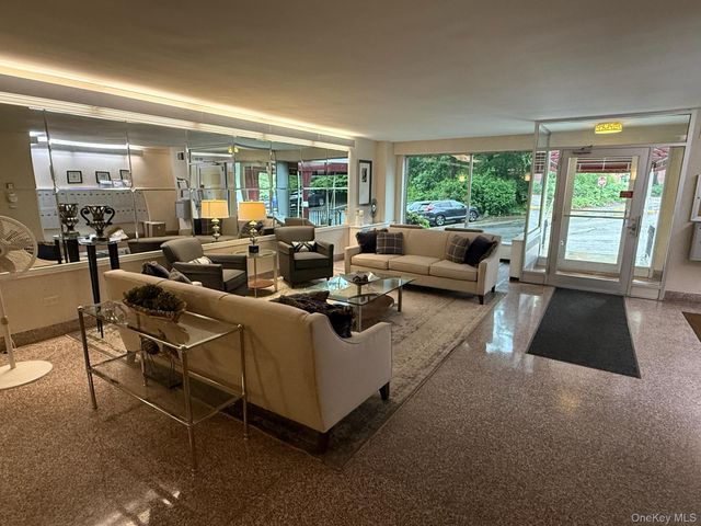 615 Palmer Road 408, Yonkers, NY 10701