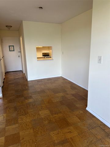 615 Palmer Road 408, Yonkers, NY 10701