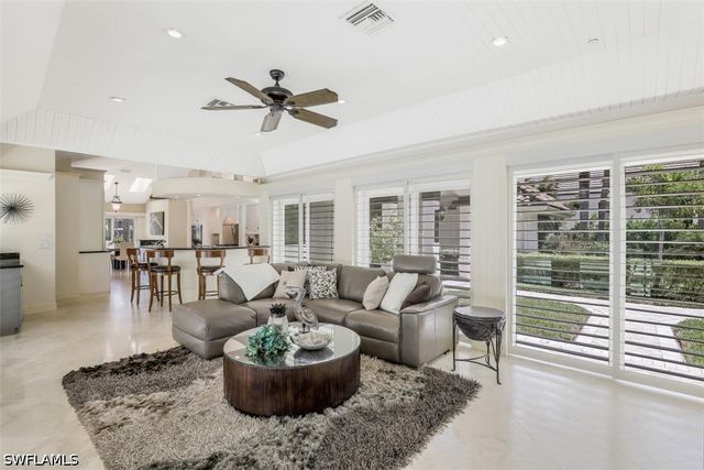 655 Galleon DR, Naples, FL 34102