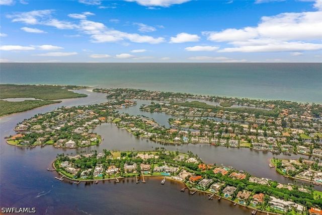 655 Galleon DR, Naples, FL 34102