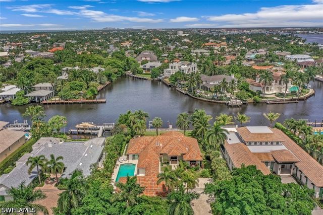 655 Galleon DR, Naples, FL 34102