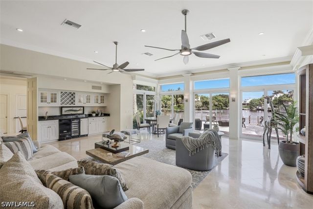 655 Galleon DR, Naples, FL 34102