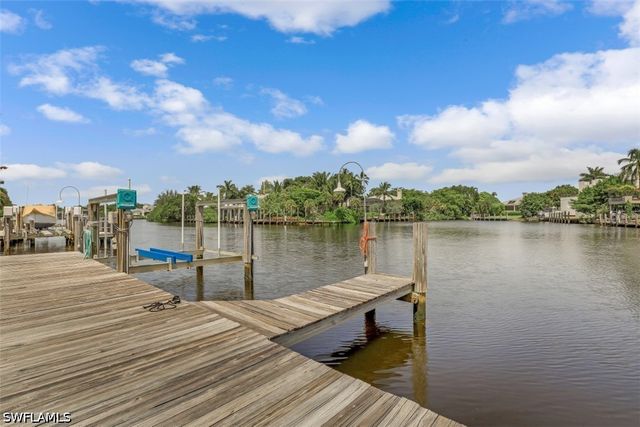 655 Galleon DR, Naples, FL 34102