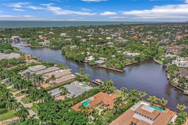 655 Galleon DR, Naples, FL 34102