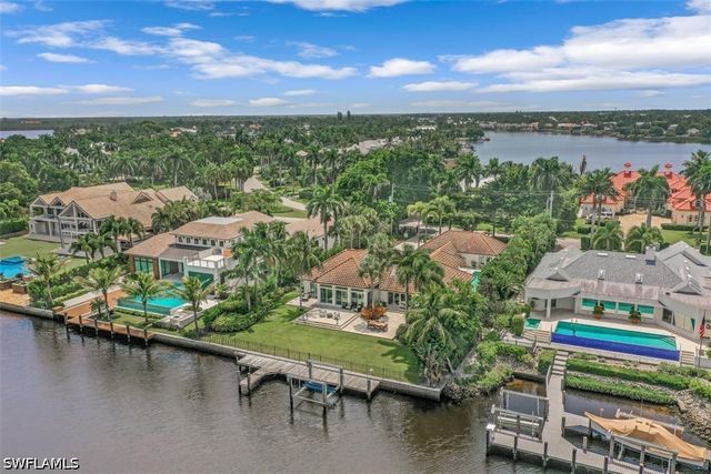 655 Galleon DR, Naples, FL 34102