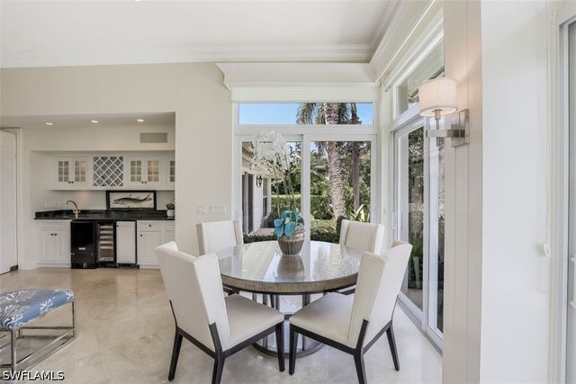 655 Galleon DR, Naples, FL 34102