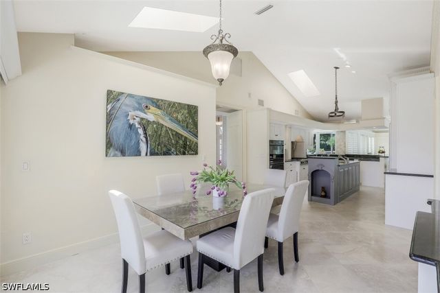 655 Galleon DR, Naples, FL 34102