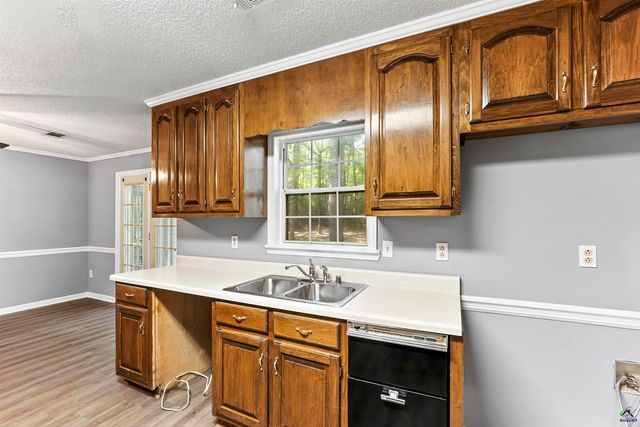 5626 Janeru Circle, Macon, GA 31216