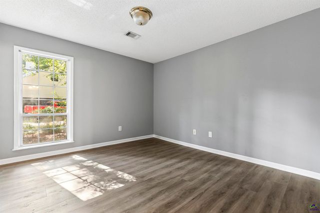 5626 Janeru Circle, Macon, GA 31216