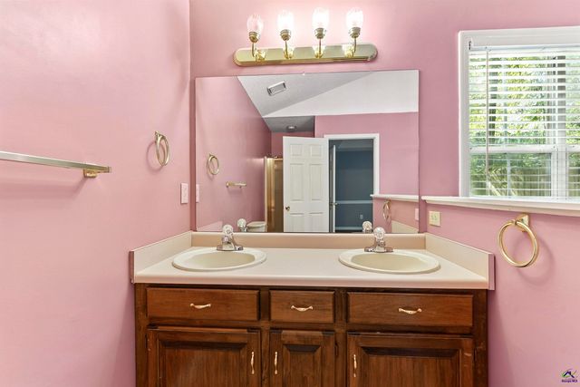 5626 Janeru Circle, Macon, GA 31216