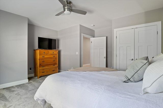 24 Red Barn Drive, Dover, NH 03820